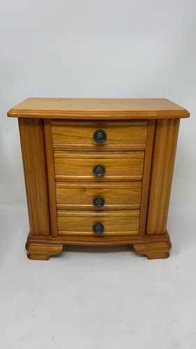 Schmuckkästchen aus holz - schmuckkästchen,